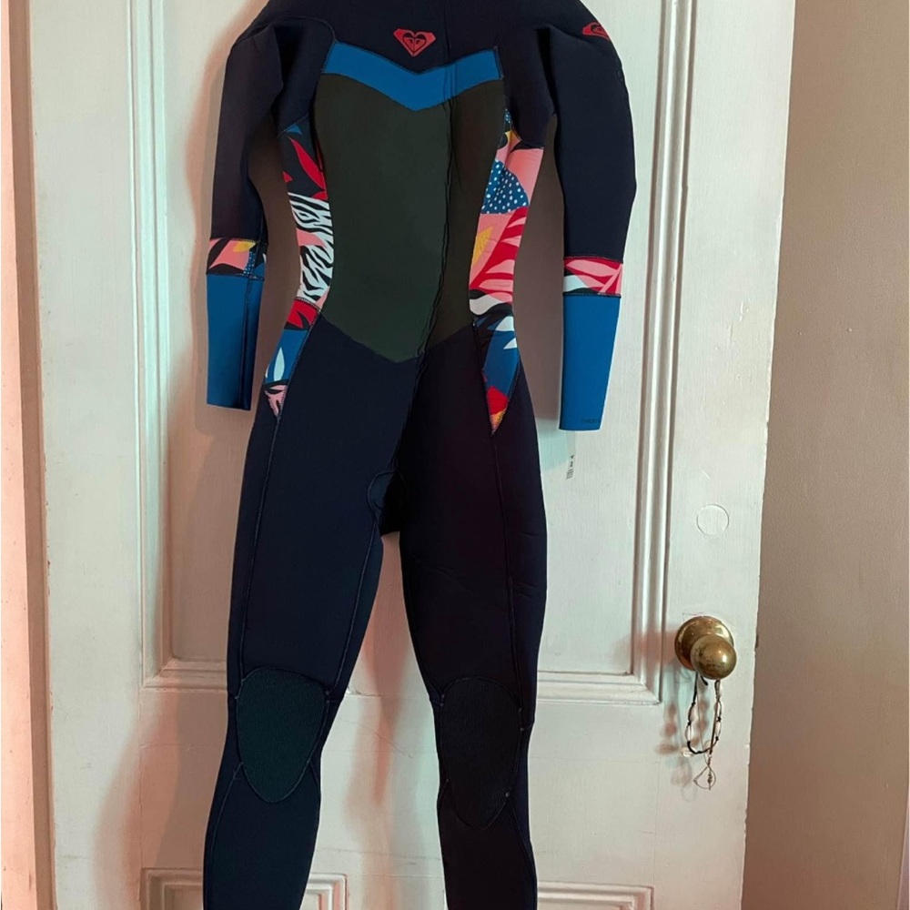 Roxy Vibrant Patterned Wetsuit